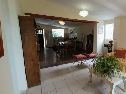 VENTA CASA 3 DORMITORIOS LA CUMBRE CON GAS NATURAL