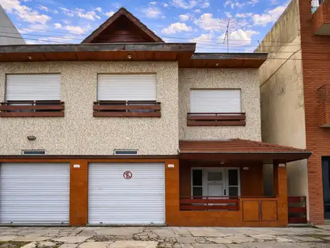 Venta Block 2 Casas en PH garage y local - jardin - 4 dormitorios - lote 11x19