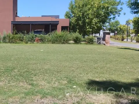 Terreno en Venta 20  mts Frente