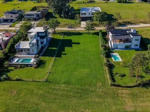 VENTA TERRENO EN BARRACAS DE SAN BENITO