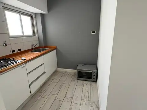 Departamento en Alquiler en Lomas De Zamora, $ 600.000
