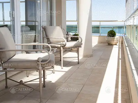 Departamento en Venta de 6 ambientes