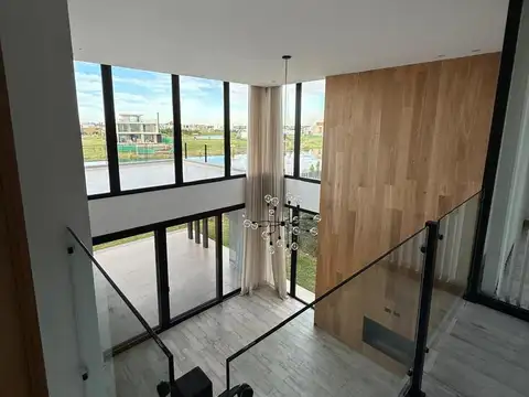 Casa en Alquiler en Puertos - Barrio Costas, USD 6.000