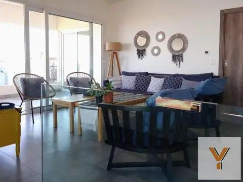 Casa en venta - 3 Dormitorios 2 Baños - 226Mts2 - Ostende