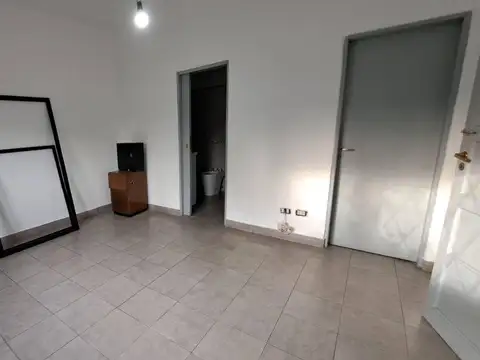 Casa en Alquiler con 1 cochera