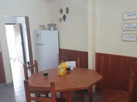 Casa 3 ambientes con 2 baños