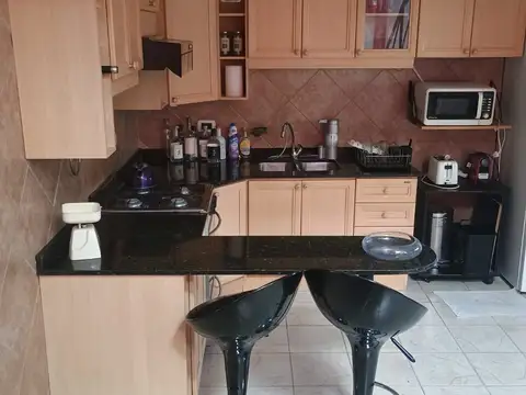 Avenida Vernet 100, Piso PB