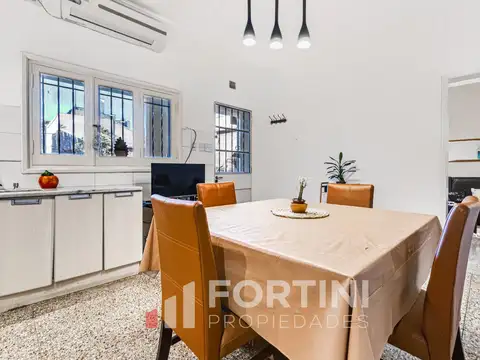 Casa 3 ambientes con 1 baño