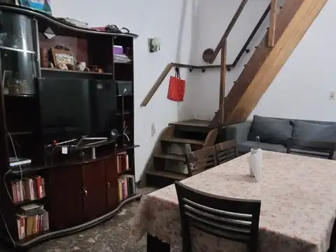 Casa - Venta - Argentina, General San Martín - 25 DE MAYO 8085