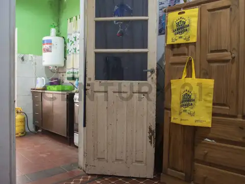 Casa 4 ambientes con 1 baño