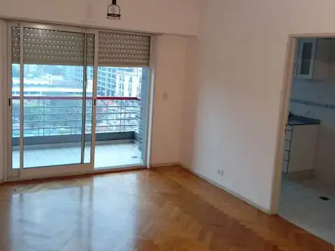 DEPARTAMENTO 3 AMBIENTES LUMINOSO FRENTE AMENITIES  PROXIMO A FACULTAD UADE Y SUBTE C. EXP $260.000