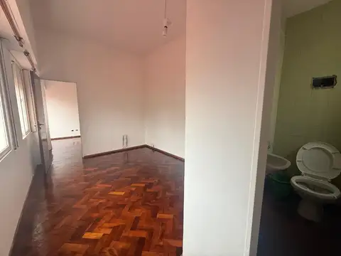 Oficina en Venta al Este