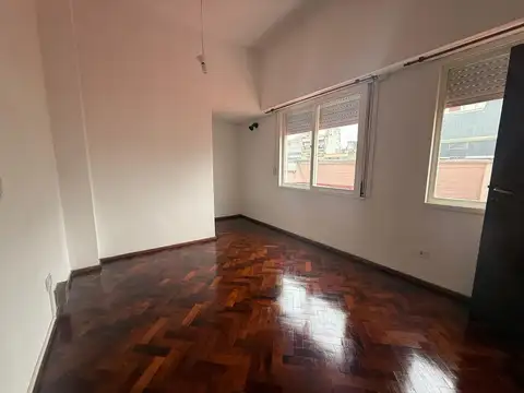 Oficina en Venta 50 años