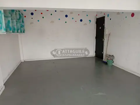 Oficina en Alquiler en San Antonio de Padua, $ 300.000