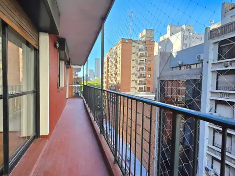 Marcelo Torcuato De Alvear 1200
