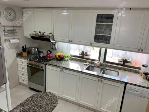 Departamento 4 ambientes con 3 baños