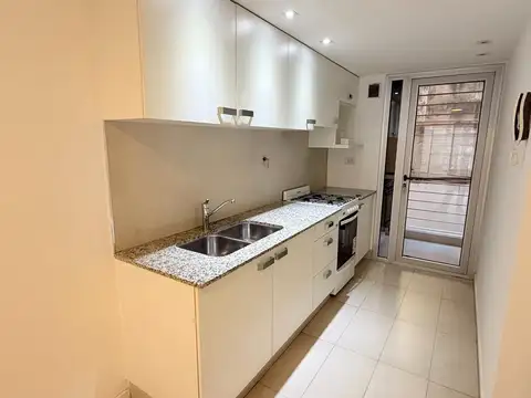 Departamento en Alquiler en Abasto, $ 570.000