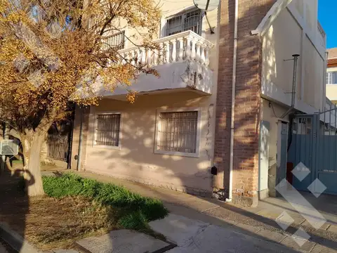 En Alquiler | Departamento de 2 Dormitorios con cochera | B° Lejos de Buenos Aires | Neuquén.