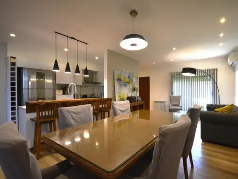 Casa en Venta al Este