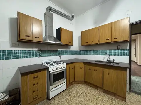 Depto Tipo Casa en Alquiler en Quilmes, $ 750.000