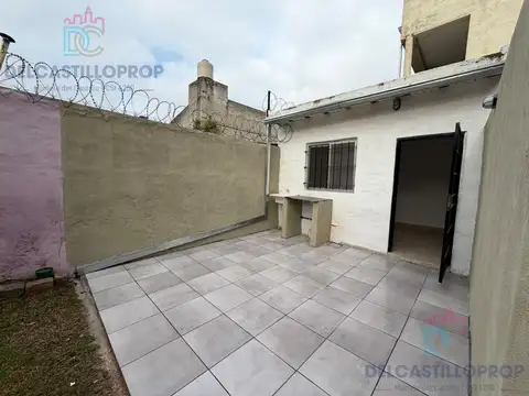 Depto Tipo Casa en Alquiler en Virreyes, $ 450.000