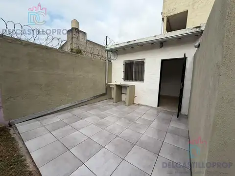 Depto Tipo Casa en Alquiler de Monoambiente