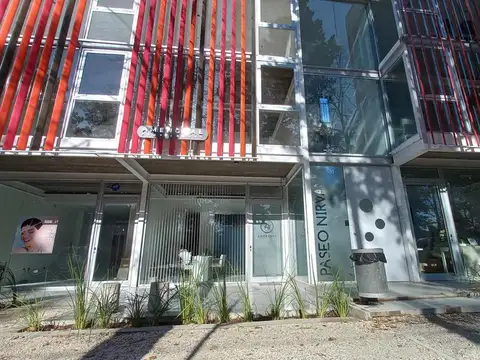 Local en Paseo Nirvana - Cno Belgrano y 478bis - City Bell