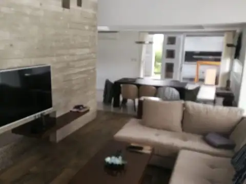 Casa en Venta en Don Bosco, USD 950.000