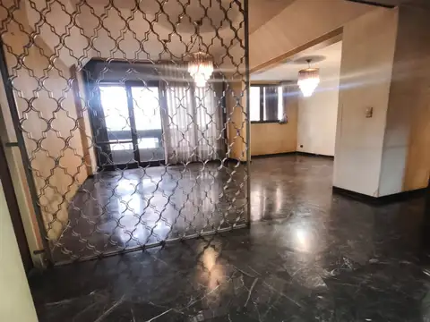 Departamento en Venta de 6 ambientes