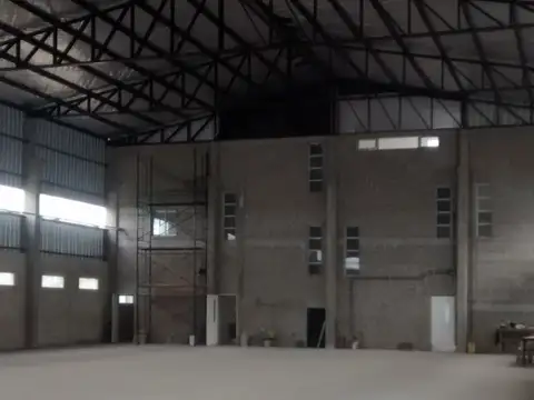 Nave Industrial de 720 m2