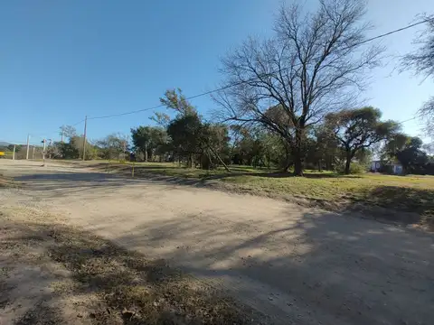 Terreno en Venta en Villa Catalina, USD 42.000