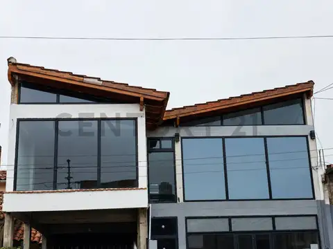 Rivadavia 2500, Piso 1