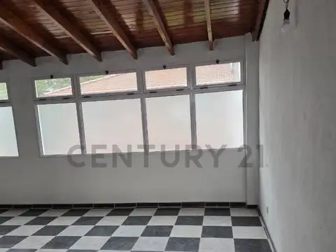 Rivadavia 2500, Piso 2571