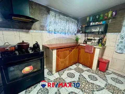 Casa 6 ambientes con 1 baño