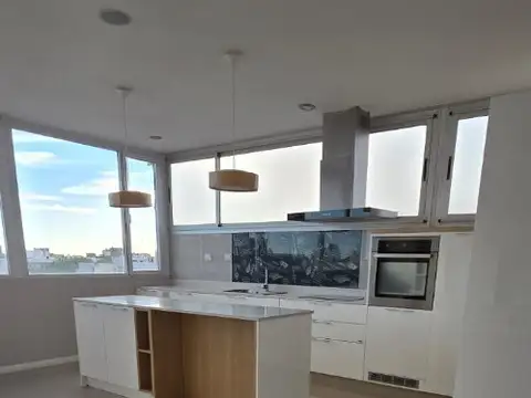 DEPARTAMENTO DUPLEX  5 AMBIENTES 150 M2 CON 2 COCHERAS