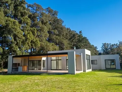 Casa Premium en La Esperanza Club de Campo, en la mejor zona del Polo. Apta crédito 