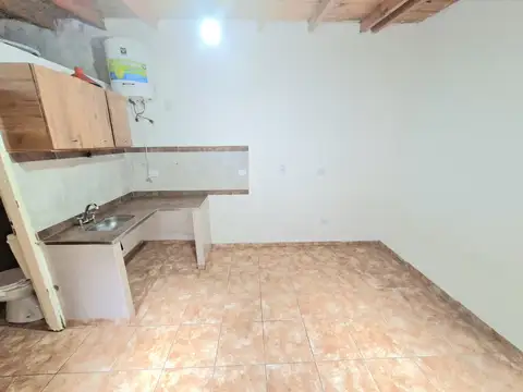 Avenida General San Martín 5400, Piso int