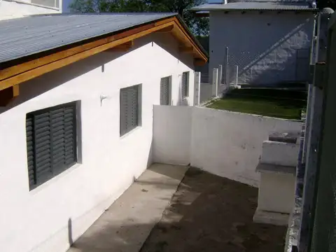 Depto Tipo Casa en Venta con 1 cocheras