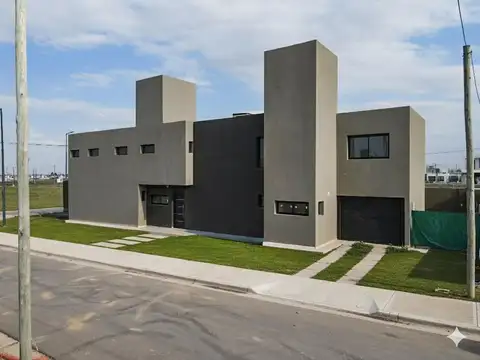 VENTA CASA DUPLEX PAMPAS DE MANANTIALES