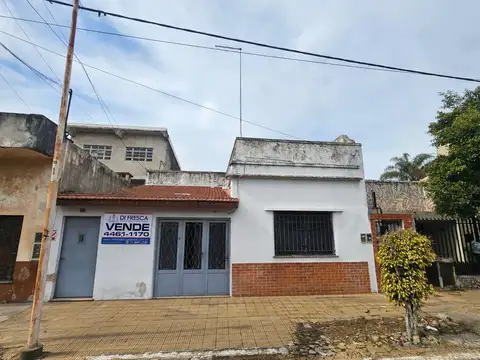 Casa multifamiliar sobre amplio lote 467m2