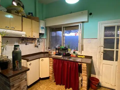 Casa multifamiliar sobre amplio lote 467m2