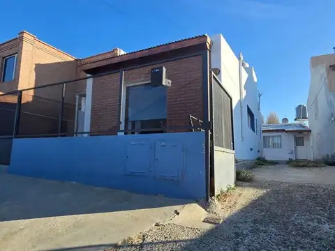 VENTA CASA 2 DORM Y DEPTO 1 DORM B° EL MIRADOR