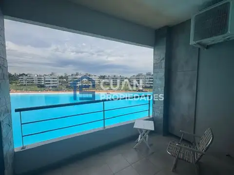Lagoon Pilar