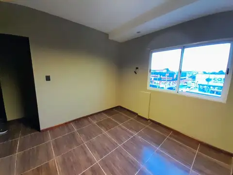 Oficina en Alquiler al Este