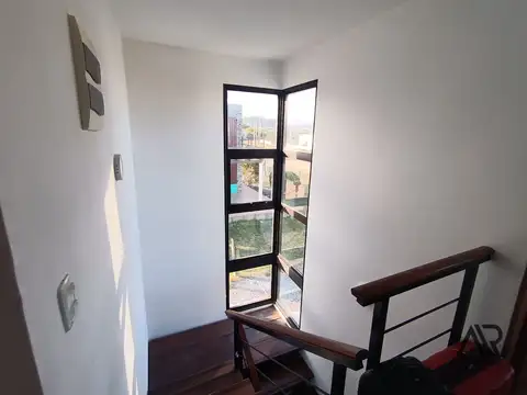 Casa en venta c/ cochera en Punta Negra