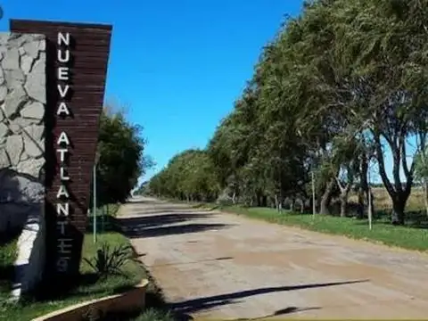 Triplex en venta - 6 Dormitorios 7 Baños - Cochera - 220Mts2 - Nueva Atlantis