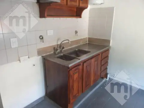 Depto Tipo Casa en Alquiler de 1 dormitorio