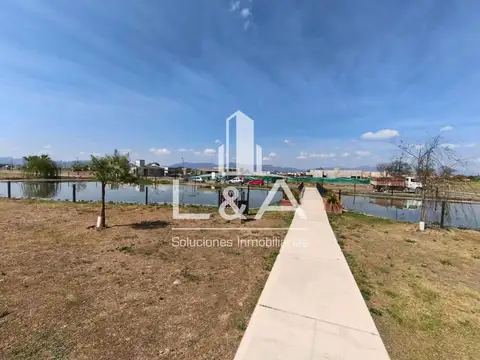 Terreno en Venta de 718,0 m2