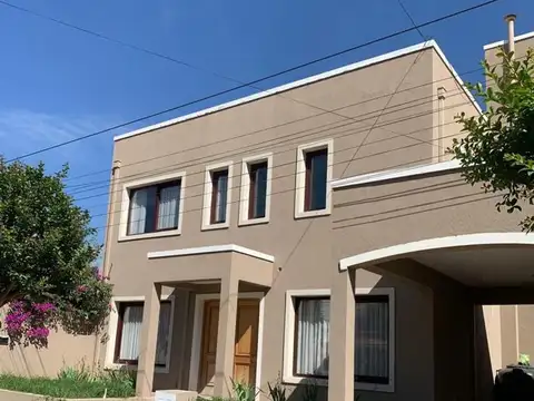 hermosa casa en venta 3 dorm