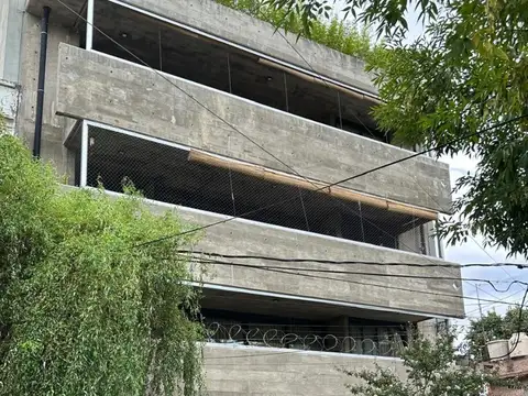 DEPARTAMENTO 2 AMB. CON COCHERA